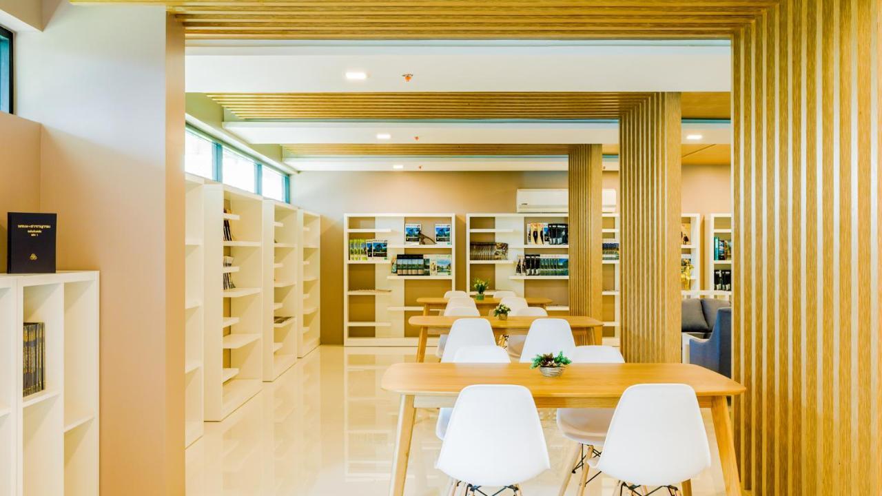 The Star Hill Condo Luxury Suites チエンマイ エクステリア 写真