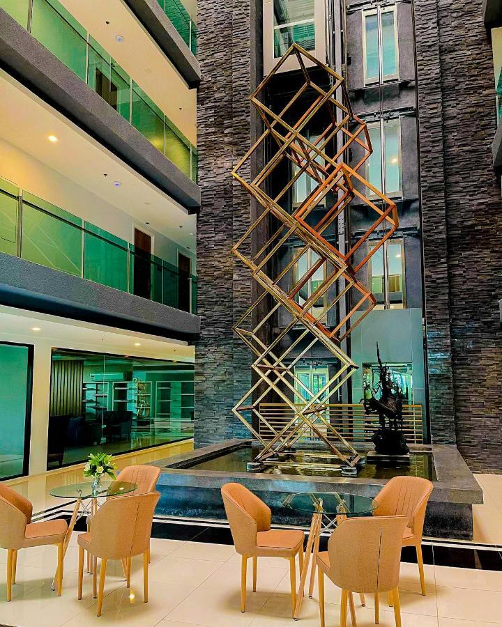 The Star Hill Condo Luxury Suites チエンマイ エクステリア 写真