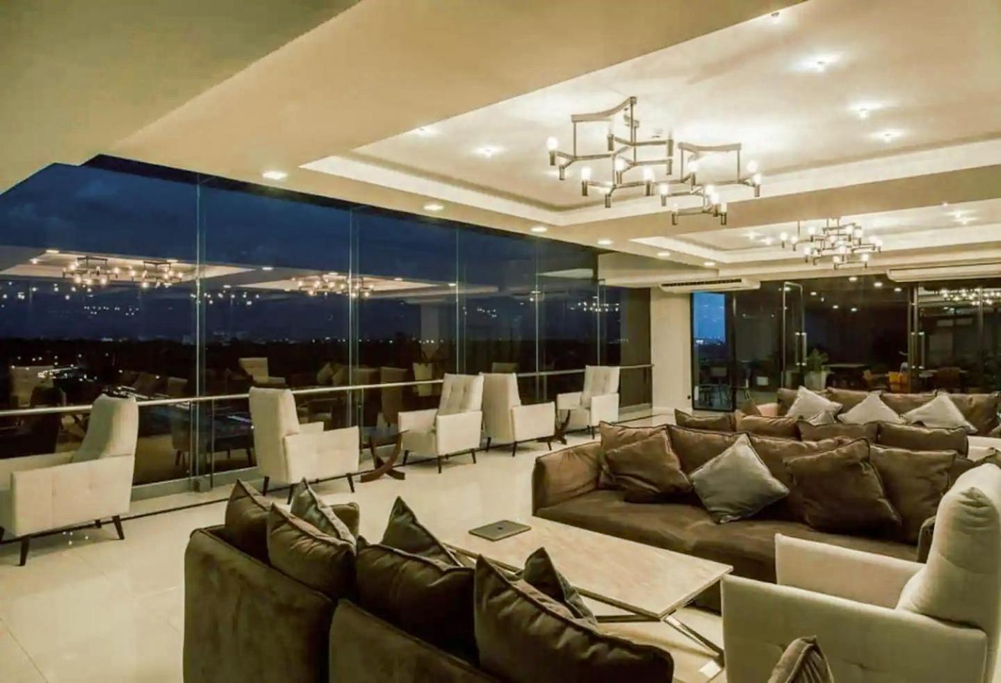 The Star Hill Condo Luxury Suites チエンマイ エクステリア 写真